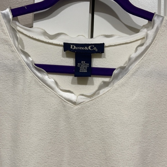 Denim & Co Long Sleeve Cream Top. See pictures for condition - Picture 3 of 5